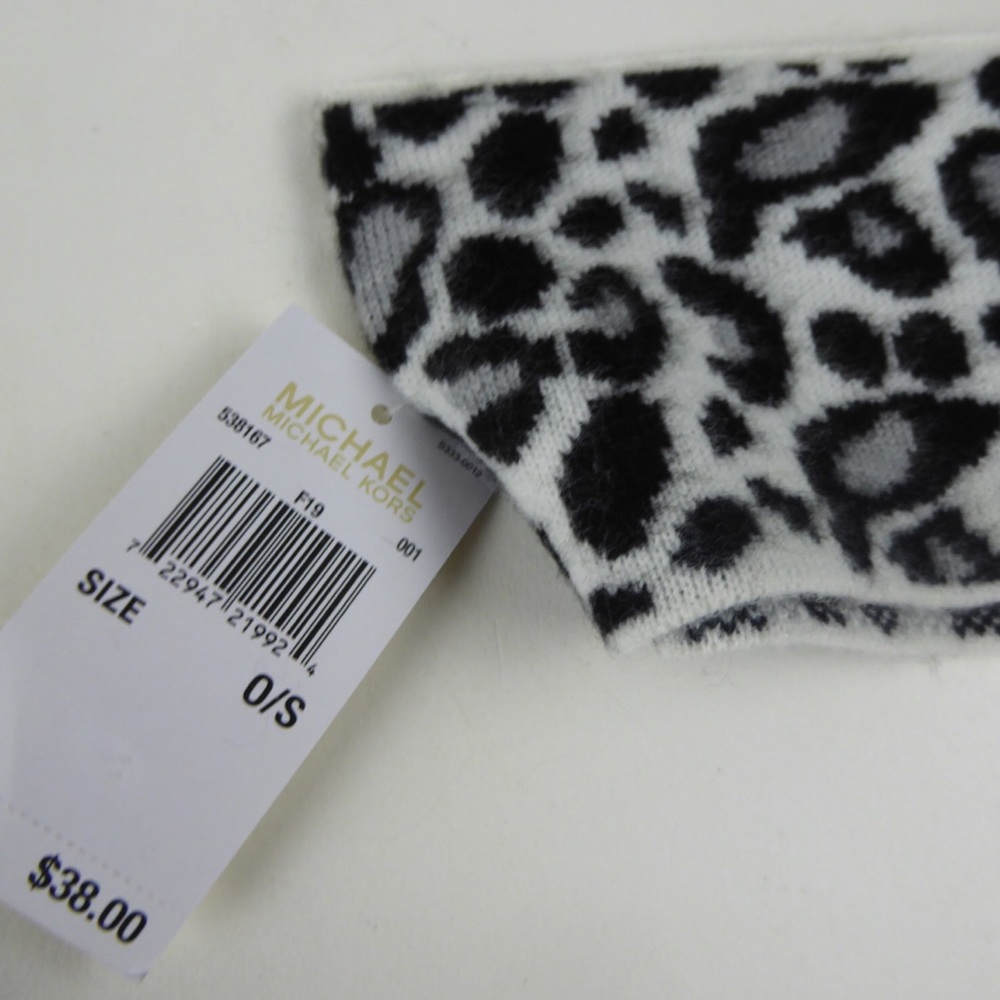 Michael Kors Leopard Headband Fingerless Glove Set - Picture 3 of 9